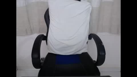 corolaxxl online show from February 3, 2:53 am