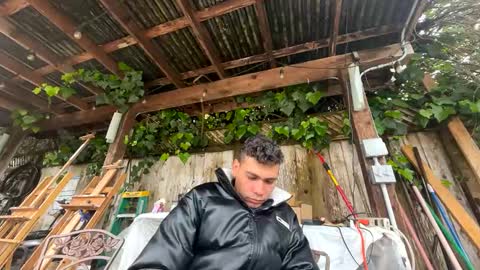 Snapshot of coronelking chatting on March 5, 11:49 pm coronelking online show from March 5, 11:49 pm