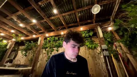 Snapshot of coronelking chatting on October 15, 2:52 am coronelking online show from October 15, 2:52 am