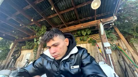 Snapshot of coronelking chatting on January 11, 10:40 pm coronelking online show from January 11, 10:40 pm