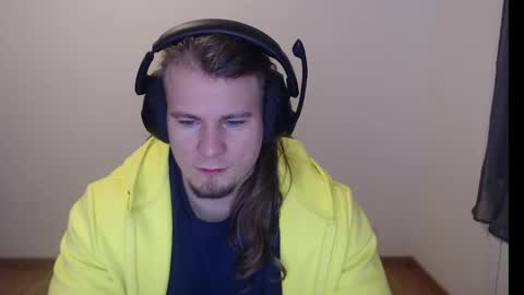 crazyangel8 online show from December 19, 12:45 am