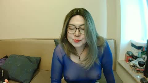 Kelly   online show from February 27, 8:50 am