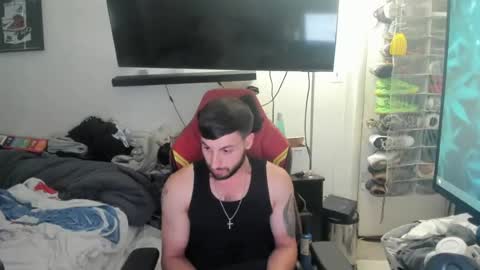 crazydill28 online show from June 17, 7:26 pm