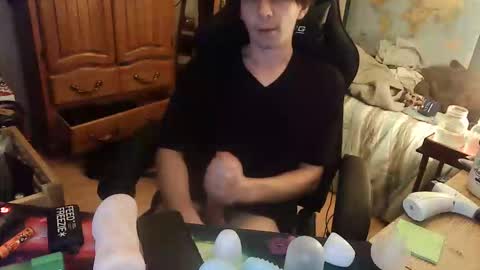 creamfilling1 online show from January 12, 4:16 am