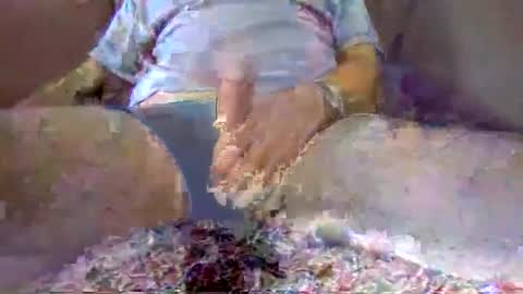 Snapshot of cremestaaf3 chatting on October 14, 6:53 am cremestaaf3 online show from October 14, 6:53 am