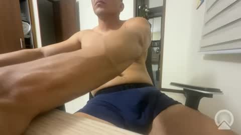crispin_789 online show from May 4, 12:23 am
