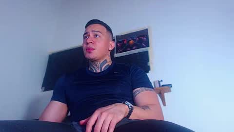 Cristopher online show from February 4, 1:11 am