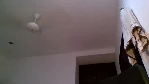 cristopher3042 online show from March 27, 5:11 am