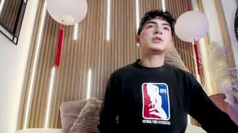 Cristopher  online show from April 21, 8:26 pm