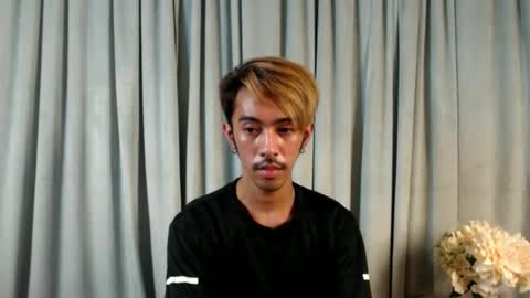 crocodale online show from March 8, 6:12 pm