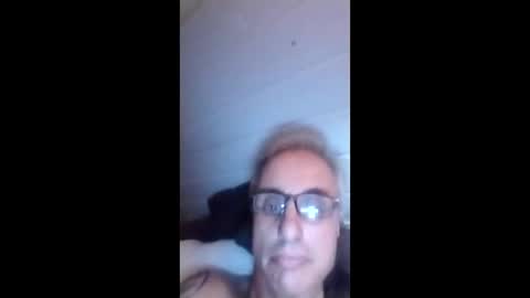 Crucut online show from December 17, 7:20 pm