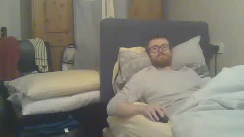 chris online show from November 18, 12:36 am