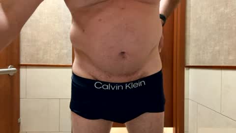 Cubantooo online show from August 3, 7:09 pm