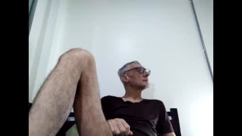 Snapshot of cucaio18 chatting on December 12, 2:26 am BIG UNCUT HARD COCK online show from December 12, 2:26 am