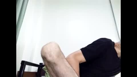 Snapshot of cucaio18 chatting on March 7, 12:48 am BIG UNCUT HARD COCK online show from March 7, 12:48 am