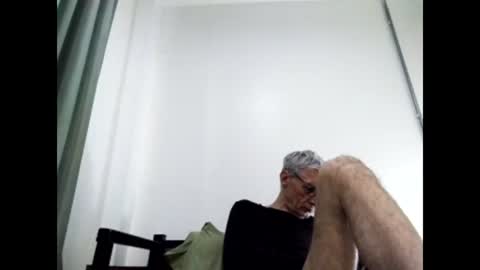 Snapshot of cucaio18 chatting on February 8, 2:26 am BIG UNCUT HARD COCK online show from February 8, 2:26 am