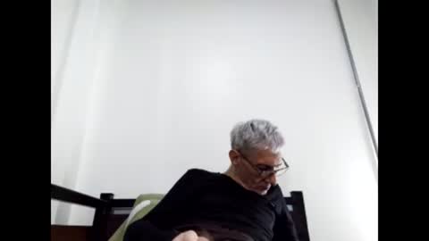 Snapshot of cucaio18 chatting on January 18, 3:02 am BIG UNCUT HARD COCK online show from January 18, 3:02 am
