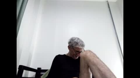 Snapshot of cucaio18 chatting on March 7, 10:56 am BIG UNCUT HARD COCK online show from March 7, 10:56 am
