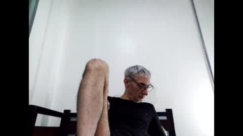 Snapshot of cucaio18 chatting on January 29, 2:19 am BIG UNCUT HARD COCK online show from January 29, 2:19 am