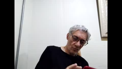 Snapshot of cucaio18 chatting on December 6, 12:34 am BIG UNCUT HARD COCK online show from December 6, 12:34 am