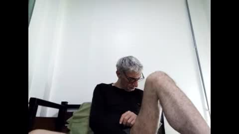 Snapshot of cucaio18 chatting on March 9, 1:46 am BIG UNCUT HARD COCK online show from March 9, 1:46 am