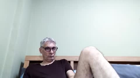 Snapshot of cucaio18 chatting on October 20, 1:09 am BIG UNCUT HARD COCK online show from October 20, 1:09 am