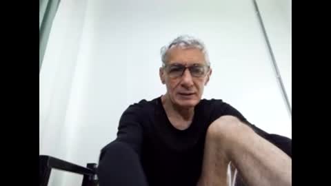 Snapshot of cucaio18 chatting on December 24, 2:43 am BIG UNCUT HARD COCK online show from December 24, 2:43 am