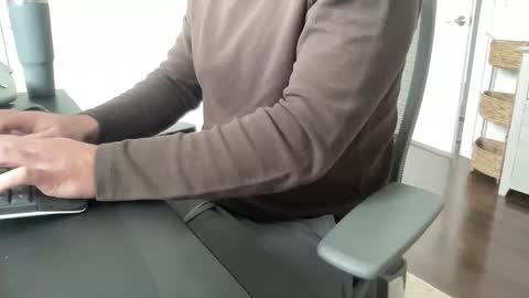 cuckgriff23 online show from March 18, 3:37 pm