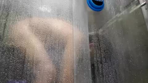 cucumbaboi online show from March 7, 5:39 pm