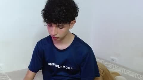 Cuddly online show from December 18, 6:53 am