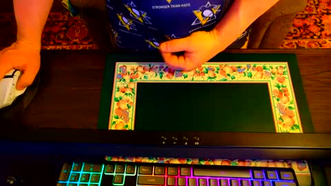 Snapshot of cumforme1988 chatting on September 18, 8:05 am cumforme1988 online show from September 18, 8:05 am