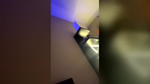 cumforme4879 online show from April 21, 1:30 am