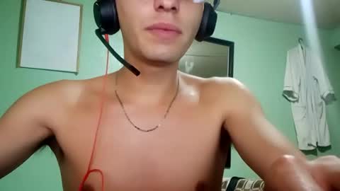 Ian online show from February 22, 1:44 am