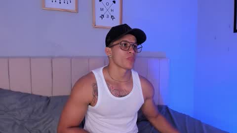 Roger online show from March 9, 6:46 pm