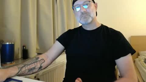 Curman85 online show from April 10, 10:50 pm