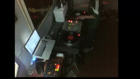 curvelover1977 online show from January 18, 1:51 am