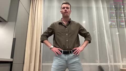 cute_skywalker online show from November 3, 7:59 pm