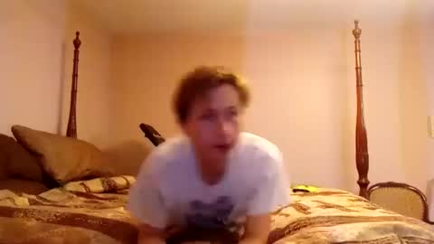 cuteboii29 online show from February 17, 3:04 am