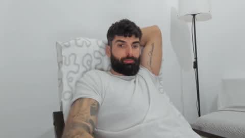 cuteeboy online show from February 26, 6:32 pm