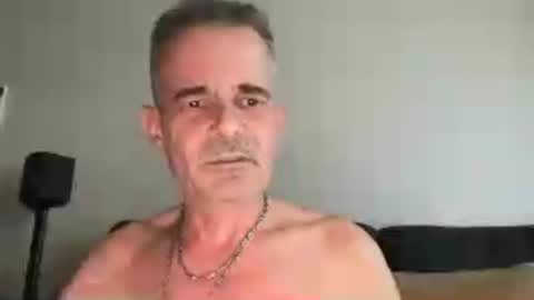 cwaddle online show from July 2, 11:38 am
