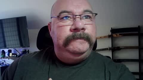 Bubba Bull online show from December 15, 12:18 am