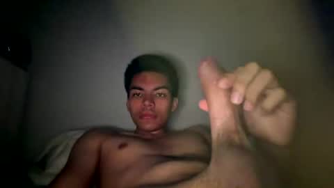 daddy_long_legs25 online show from July 25, 3:03 am