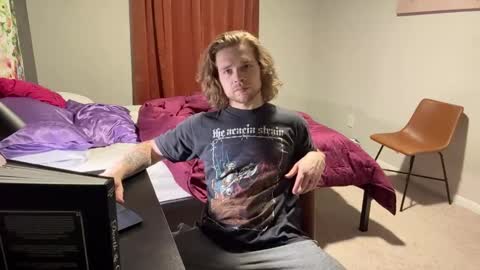 Snapshot of daddydaydrinkz chatting on February 26, 6:47 am DaddydayDrinkz online show from February 26, 6:47 am