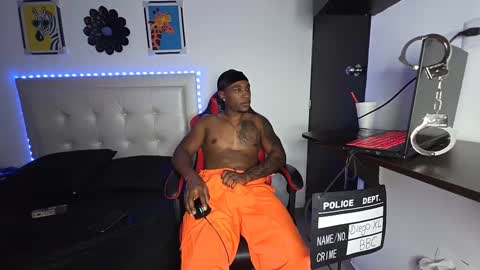 Snapshot of dagofastmilk chatting on October 4, 4:50 am DiegoXXL online show from October 4, 4:50 am
