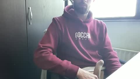 dailybully online show from April 1, 10:39 am