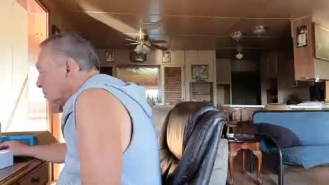 dakit online show from November 4, 3:35 pm