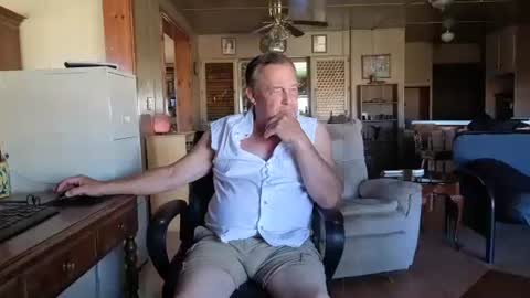 dakit online show from April 11, 9:18 pm