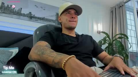 DAMIAN online show from January 15, 1:03 pm