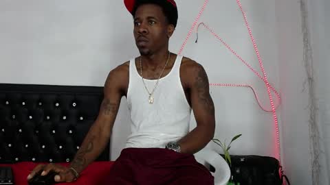 damian_hart_24cm online show from June 7, 11:17 am