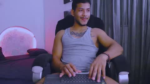 instagram damiannreed. online show from March 15, 5:04 am